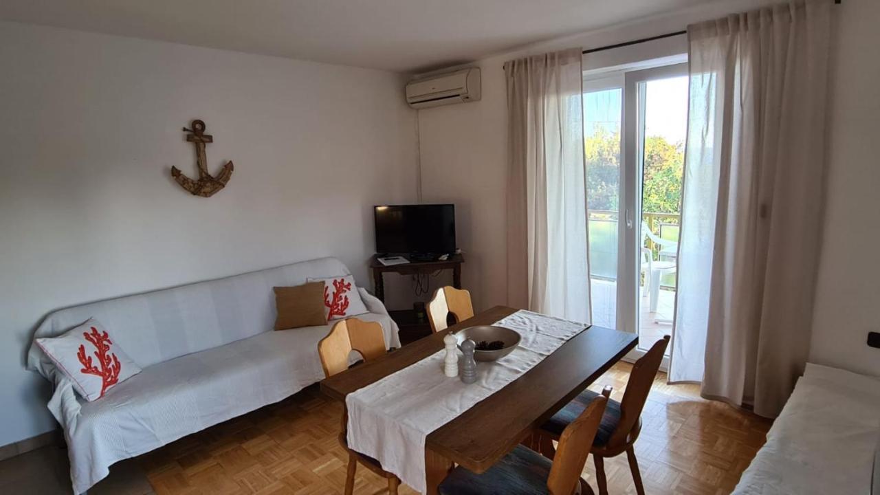 Apartmani Jelena Petrčane Zewnętrze zdjęcie