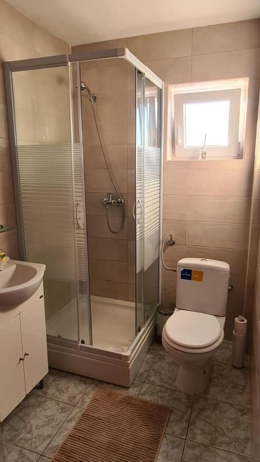 Apartmani Jelena Petrčane Zewnętrze zdjęcie
