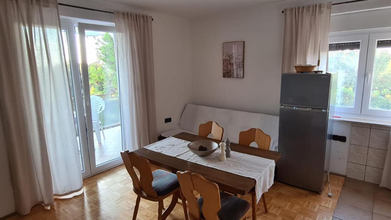 Apartmani Jelena Petrčane Zewnętrze zdjęcie